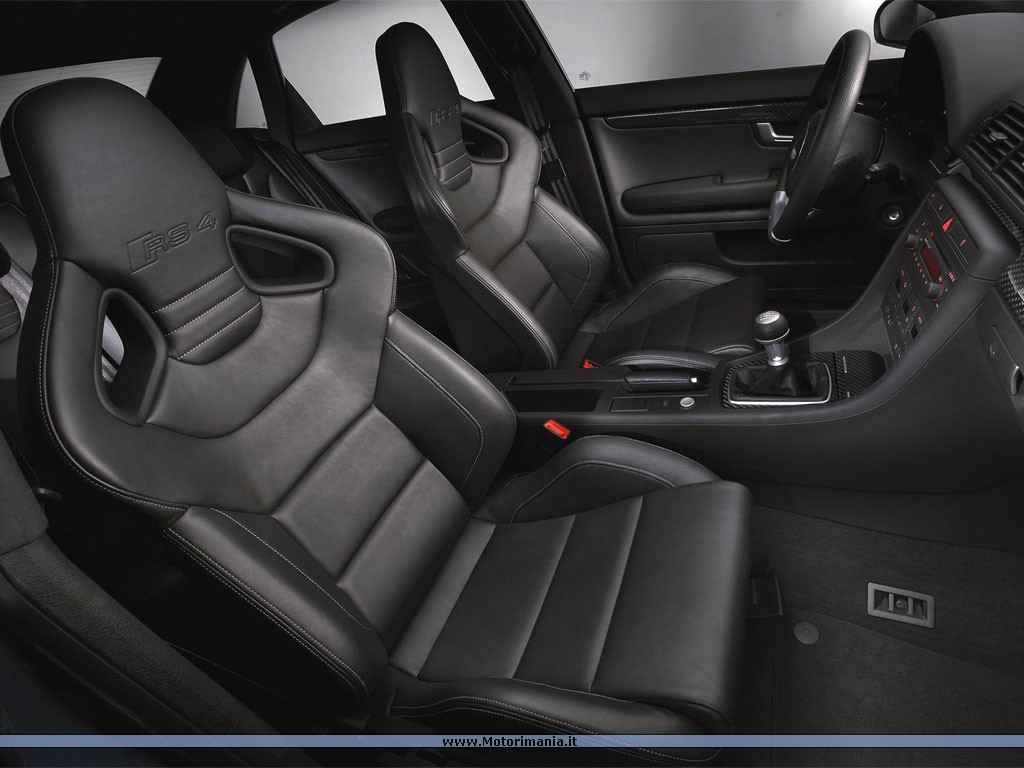audi_rs4_interior1.jpg