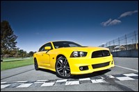 dodge_charger_srt8_super_bee_14.jpg