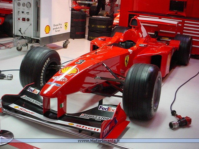 1999_ferrari_f399_11.jpg