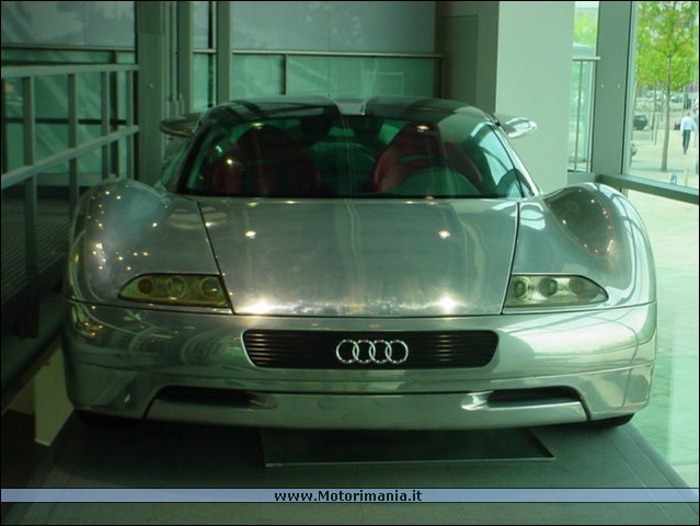 audi_avus_11.jpg